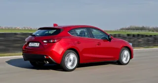 Выравниваем настроение в хэтчбеке Mazda3 нового поколения