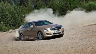 Дефилируем по Швеции на седане Cadillac ATS