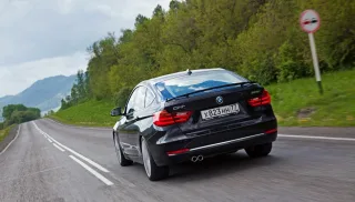 Шукаємо визначення великого туризму з хетчем BMW третьої серії