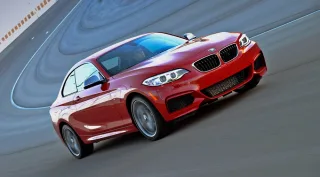 Учимся ездить на шестицилиндровом купе BMW M235i