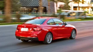 Учимся ездить на шестицилиндровом купе BMW M235i