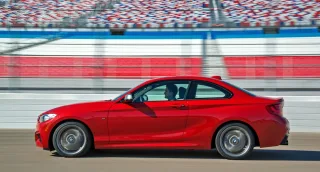 Учимся ездить на шестицилиндровом купе BMW M235i