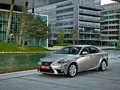 Влюбляемся со второго взгляда в новый Lexus IS