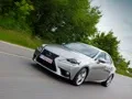 Влюбляемся со второго взгляда в новый Lexus IS