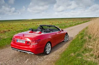Обганяємо час на купе та кабріолеті Mercedes-Benz E-класу