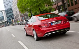 Обганяємо час на купе та кабріолеті Mercedes-Benz E-класу
