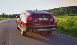 Дивимось, на що сподіваються японці з моделлю Honda Crosstour
