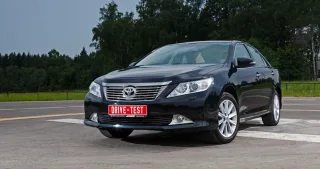 Выясняем, что лучше — Honda Accord или Toyota Camry
