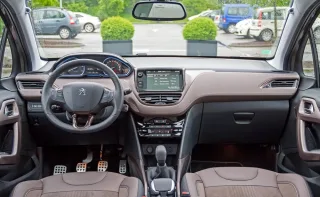 Помножуємо на чотири міський кросовер Peugeot 2008