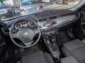Гуляємо Петербургом з «італійкою» Alfa Romeo Giulietta