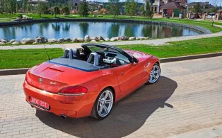 Закриваємо сезон родстерами BMW Z4 та Mercedes SLK