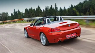 Закриваємо сезон родстерами BMW Z4 та Mercedes SLK