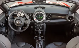 От души трясёмся в двухдверке Mini Cooper S Roadster