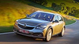 Delving into the changes of the restyled Opel Insignia model