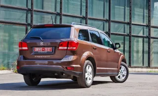 Looking for Italian traits in the Fiat Freemont crossover