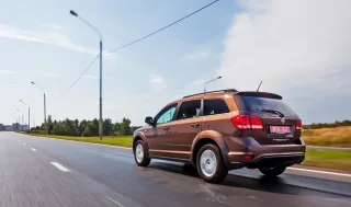 Looking for Italian traits in the Fiat Freemont crossover