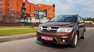 Looking for Italian traits in the Fiat Freemont crossover