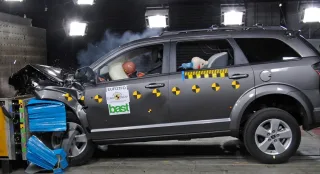 Looking for Italian traits in the Fiat Freemont crossover