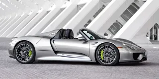 Зберігаємо спокій за кермом суперкара Porsche 918 Spyder