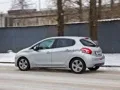 Рассекаем по Вильнюсу на хэтче Peugeot 208 с модернизированным «роботом»