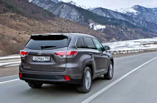 Повертаємось до Грузії на кросоверах та позашляховиках Toyota