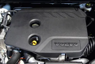 Шкодуємо про тісноту в хетчбеку Volvo V40 Cross Country
