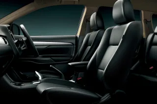 Готуємося до пришестя гібрида Mitsubishi Outlander PHEV