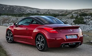 We break records behind the wheel of the powerful Peugeot RCZ R coupe