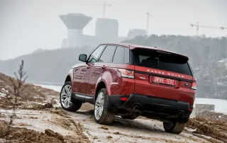 Лишаємо Mercedes ML задоволення зжерти Range Rover Sport