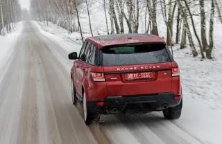 Лишаємо Mercedes ML задоволення зжерти Range Rover Sport