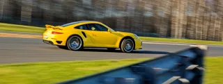 Загоняем Porsche 911 Turbo S на Смоленское кольцо