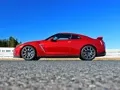Побіжно знайомимося з оновленим суперкаром Nissan GT-R