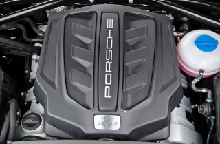 Ищем гены донора в кроссовере Porsche Macan