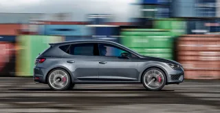 Складаємо та віднімаємо за кермом хот-хетча Seat Leon Cupra