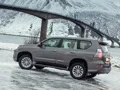 Пробираемся сквозь полярную ночь на внедорожнике Lexus GX