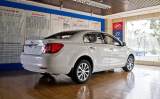 Тест Lifan 820 в Китаї