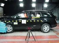small-test-drive-85.jpg