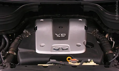 infinity_ex35-engine.jpg