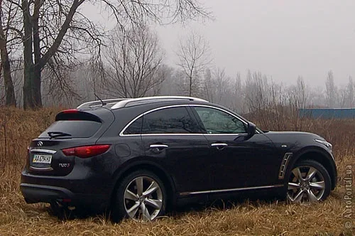 infiniti-fx-50-17.jpg