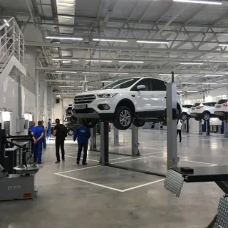 Мустанг Моторс