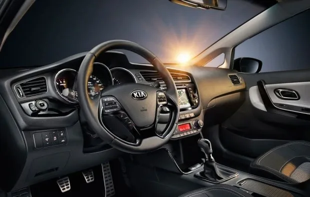 2013-Kia-Cerato-Front-cabin-interior.jpg
