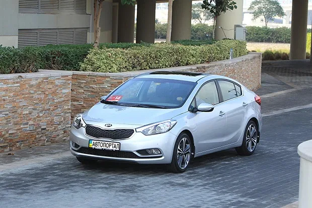 20130123-KIA-Cerato-Test-Drive-in-Dubai-0466.jpg