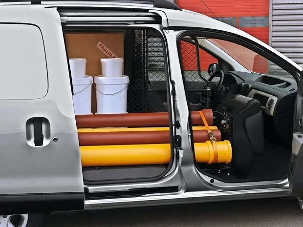 2013-Dacia-Dokker-Van-Interior-6_1.jpg