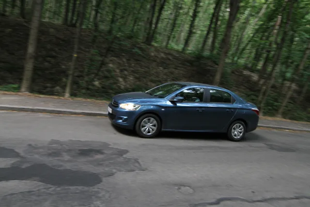 Citroen C-Elysee