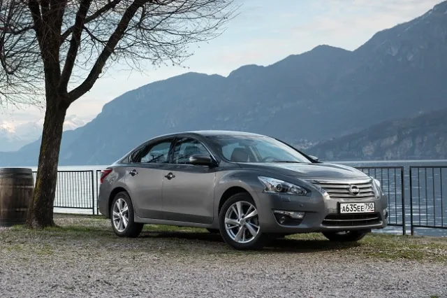 Nissan_Teana_025.jpg