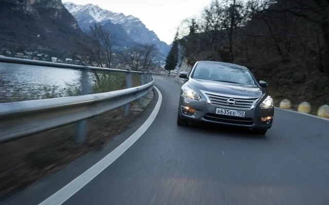 Nissan_Teana_057.jpg