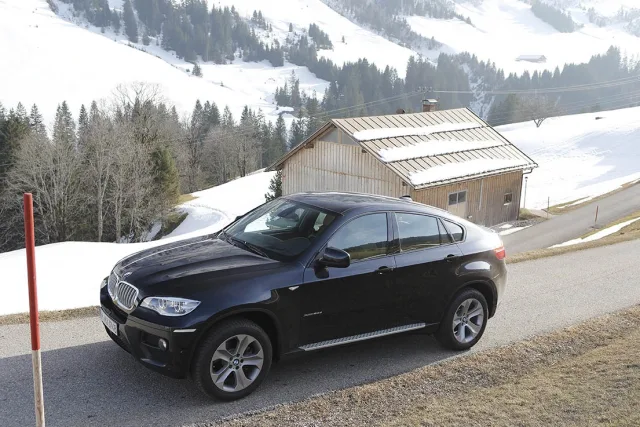 BMWX6_1994_1.jpg