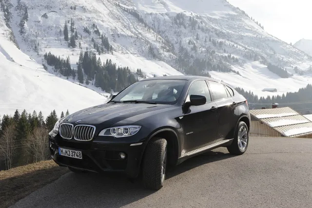 BMWX6_2012_1.jpg
