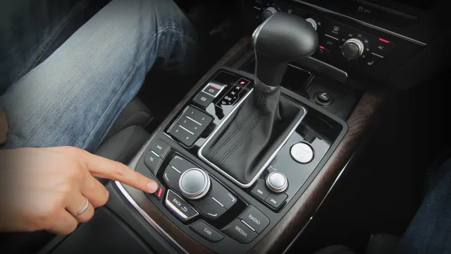 Audi_A6_Montazh_0080.jpg