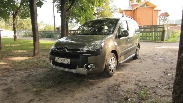 Citroen_Berlingo_0020.jpg